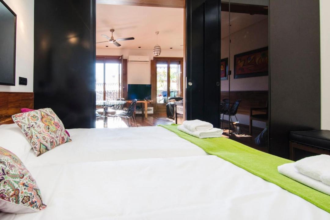 3Bedrooms 2Bathrooms Furnished - Lavapies - Bright Madrid Luaran gambar