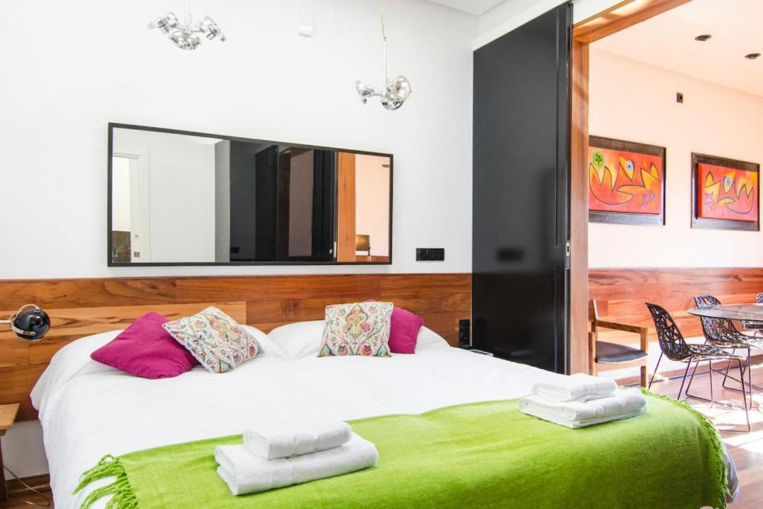 3Bedrooms 2Bathrooms Furnished - Lavapies - Bright Madrid Luaran gambar